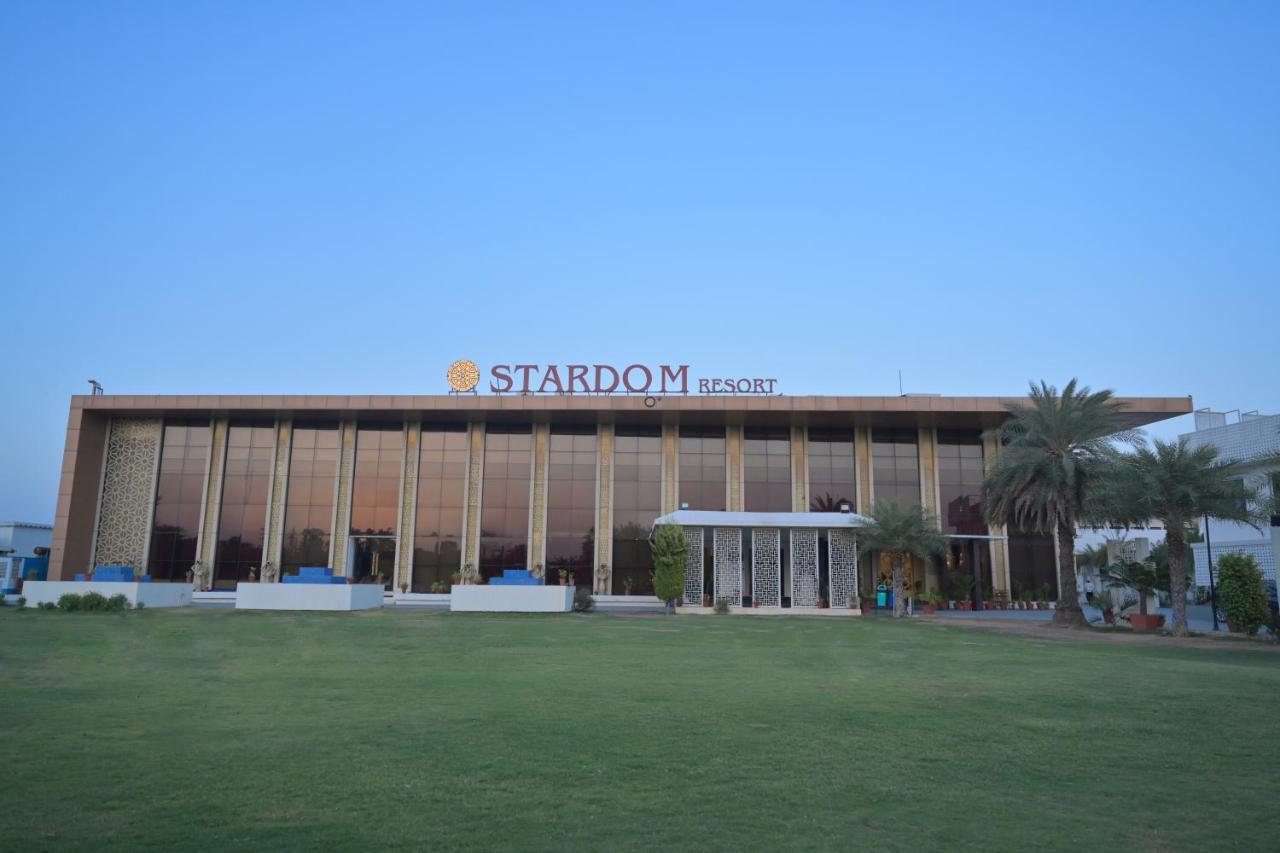 Stardom Resort Džajpur Exteriér fotografie