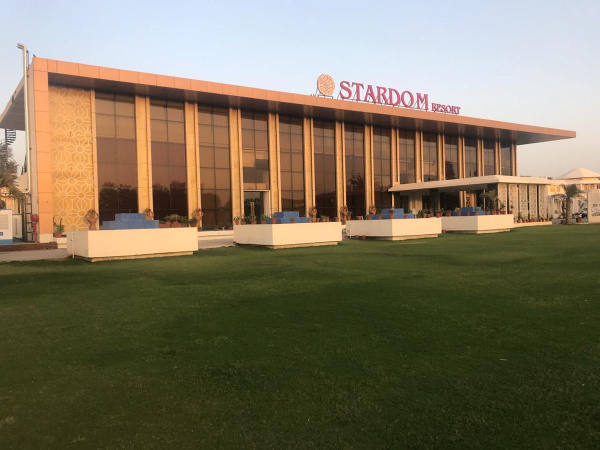 Stardom Resort Džajpur Exteriér fotografie